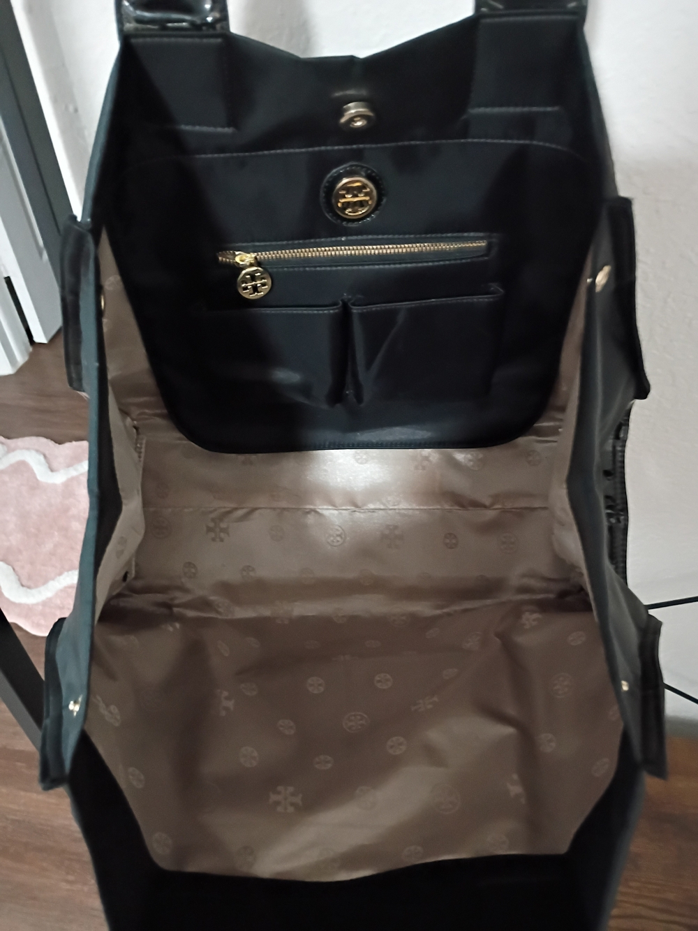 Tory Burch Black Tote - Picture 5 of 14